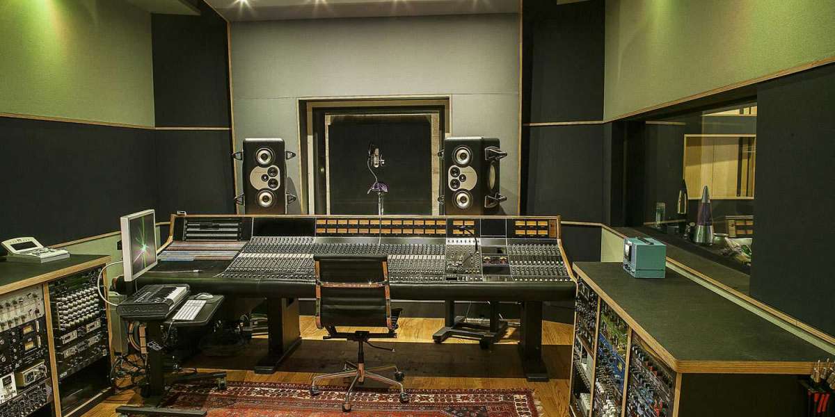 Exploring Gold Coast's Musical Hub: Recording Studios