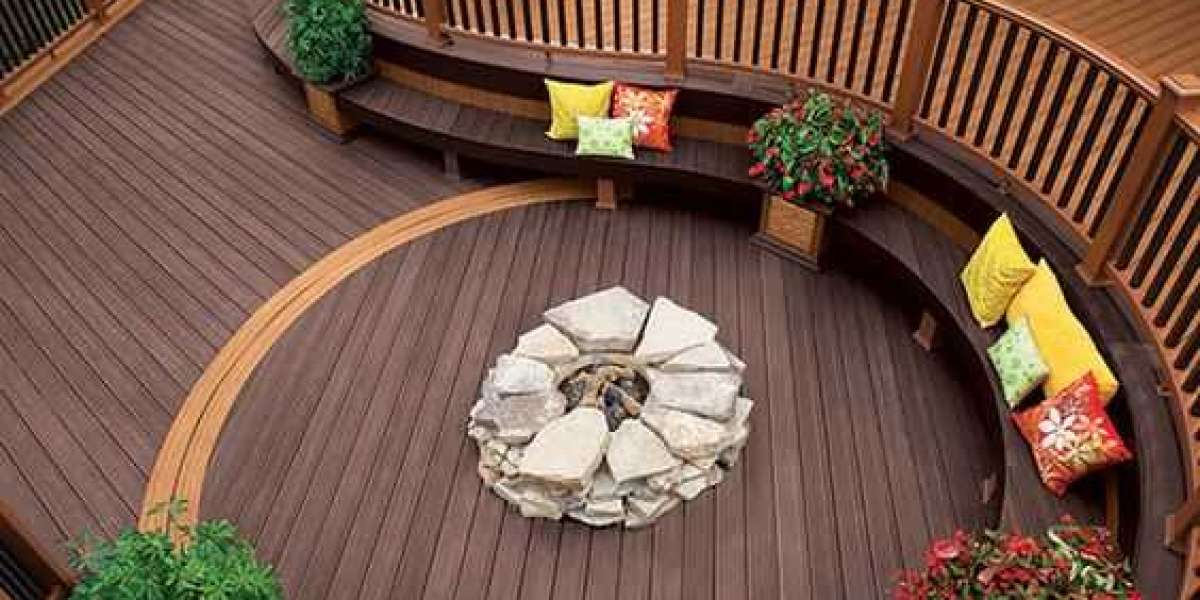 Building an All-Season Deck: A Year-Round Outdoor Haven