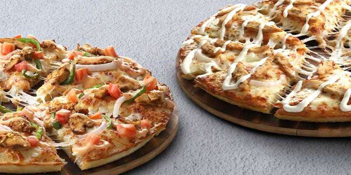 Conquer Cravings with Domino's Midnight Deals: The Perfect Late-Night Solution