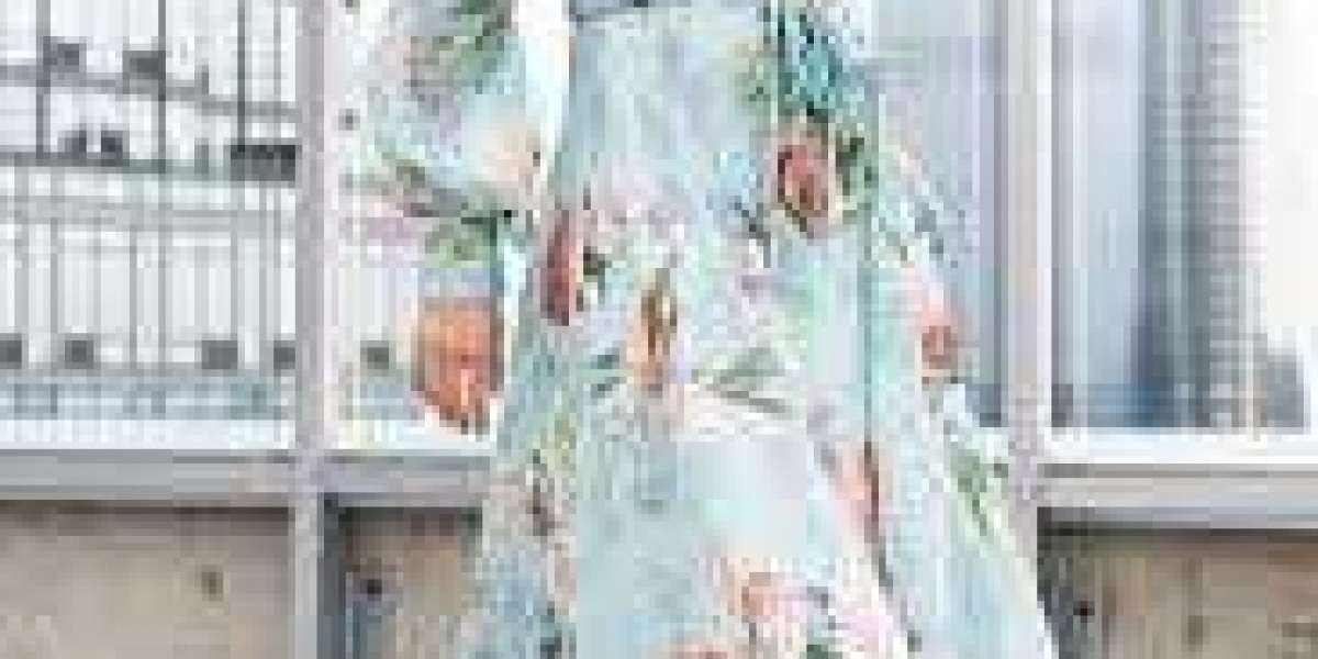 Maxi Floral Dresses: A Timeless Floral Affair