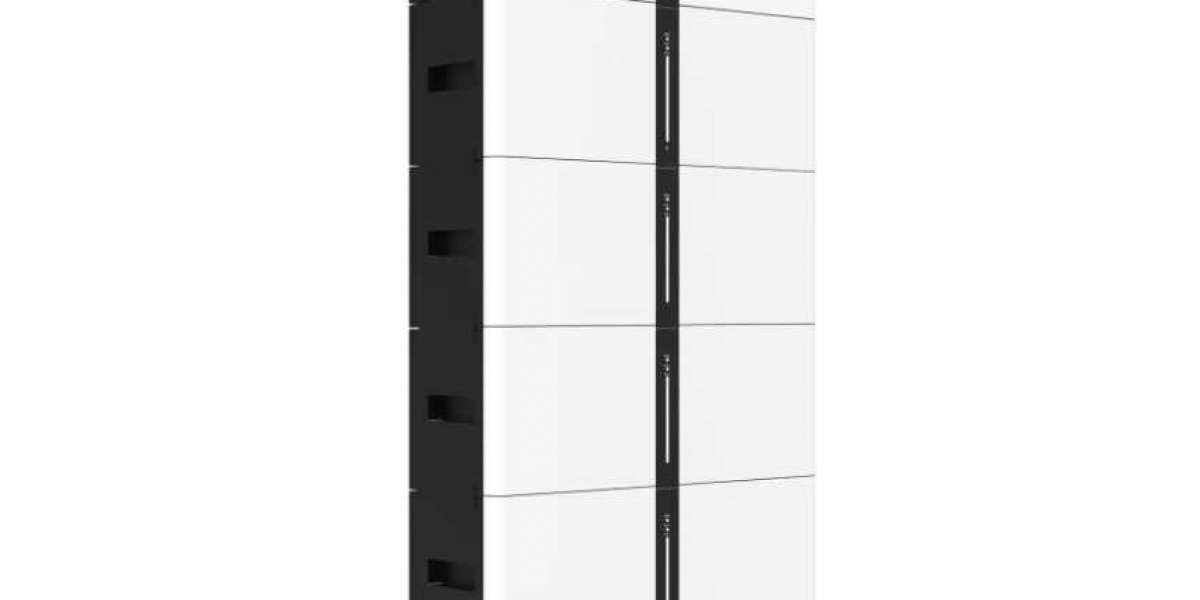 Exploring the Advantages of Stacked LV Battery Systems in Electric Vehicles
