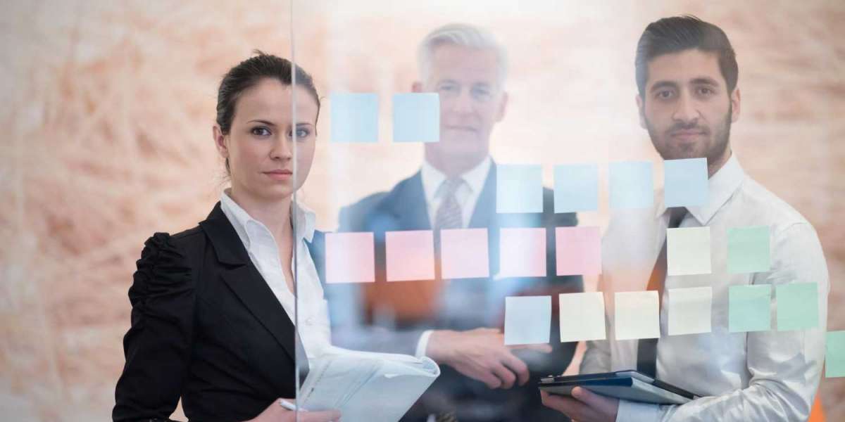 IT Staff Augmentation vs. Traditional Hiring: A Comprehensive Guide for 2025