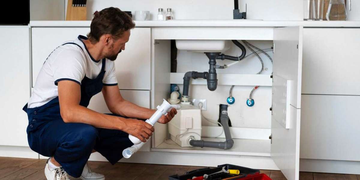 Understanding the Role of Commercial Plumbers in Houston