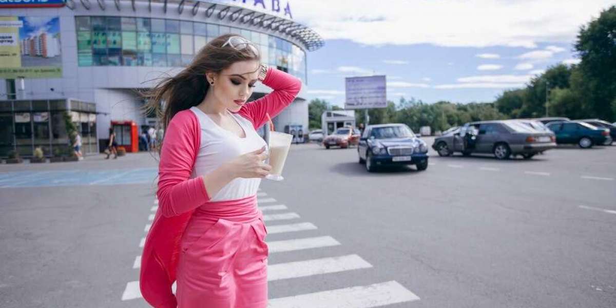 Inside the KL Escort Scene: A Discreet World Beneath the City Lights