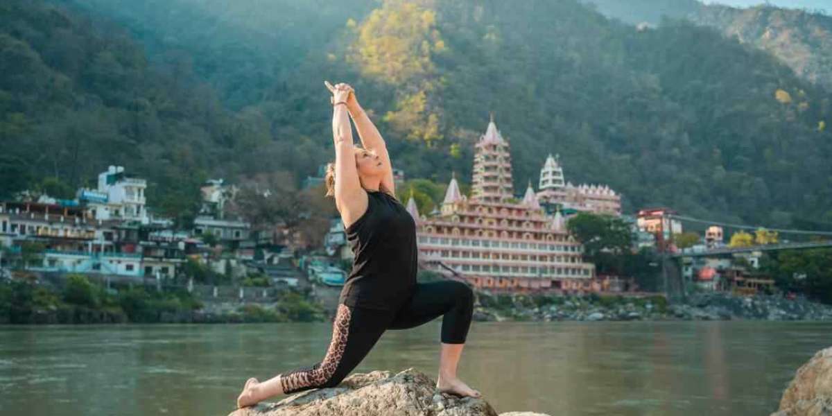 Best 100 Hour Yoga Teacher Training in India