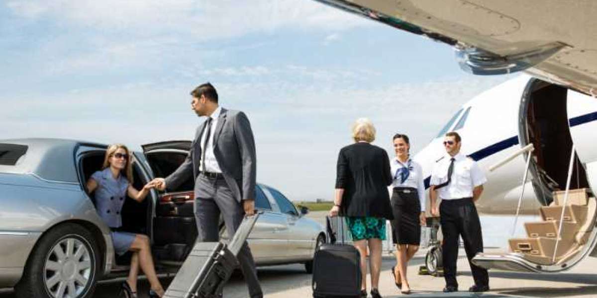 Experience Comfort and Style with Premium U.S. Airport Limo Service