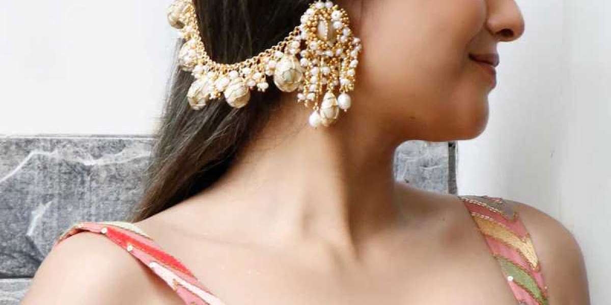 Crafted by the Sea: Handmade Shell Jewellery