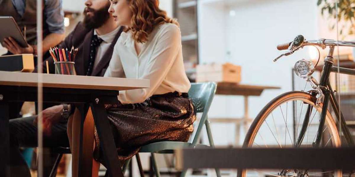 Achieve Career Goals with a Resume Writer in California or Orlando
