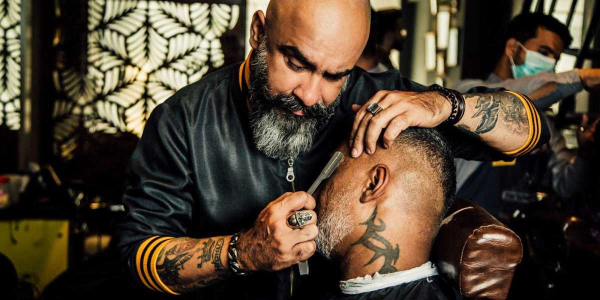 The Ultimate Guide to Monsoon-Proof Hairstyles in Karachi