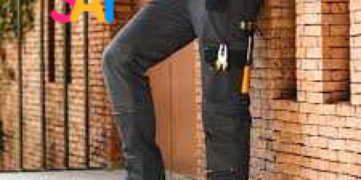 Cargo Pants: The Perfect Combination of Style, Comfort, and Utility