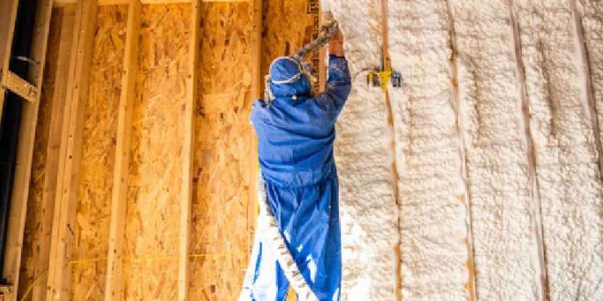 How Spray Foam Insulation Improves Temperature Control in Warehouses