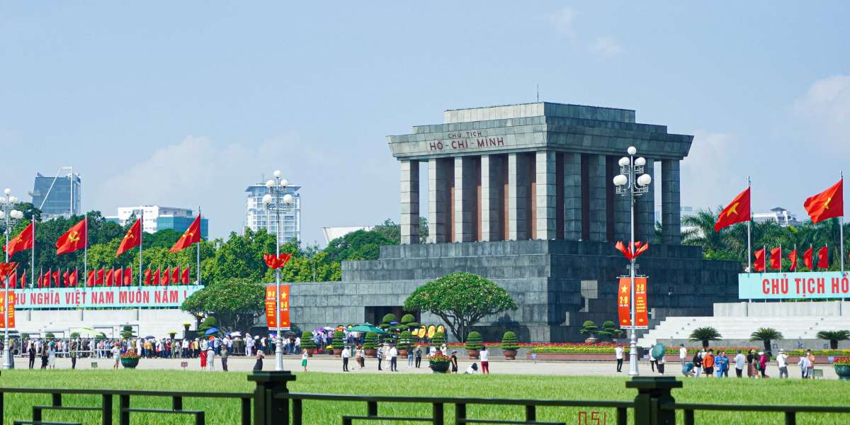 Tham Quan Lang Chu Tich Ho Chi Minh - Lang Bac