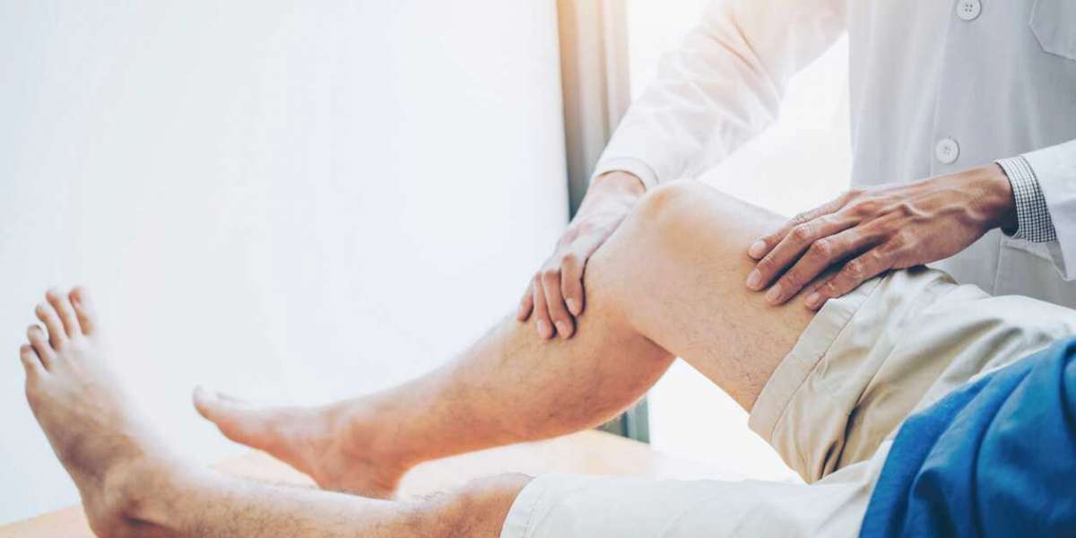 Knee Replacement Surgery: When Is the Right Time?