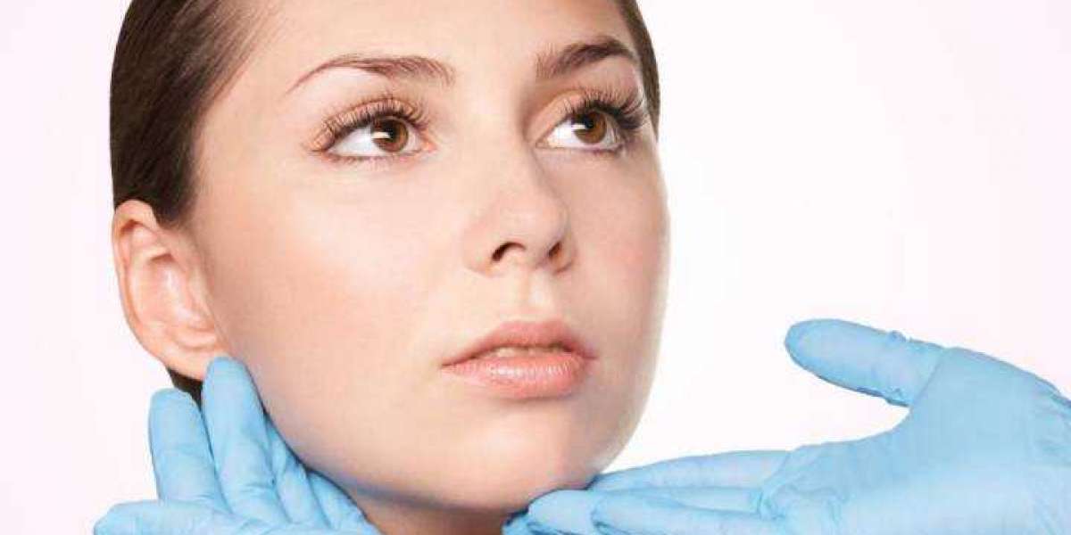 Can I Still Smile Naturally After Getting Botox Around My Eyes?