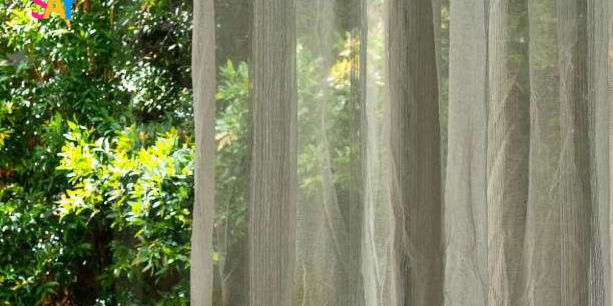 Stylish and Functional: Best Balcony Curtains in Dubai