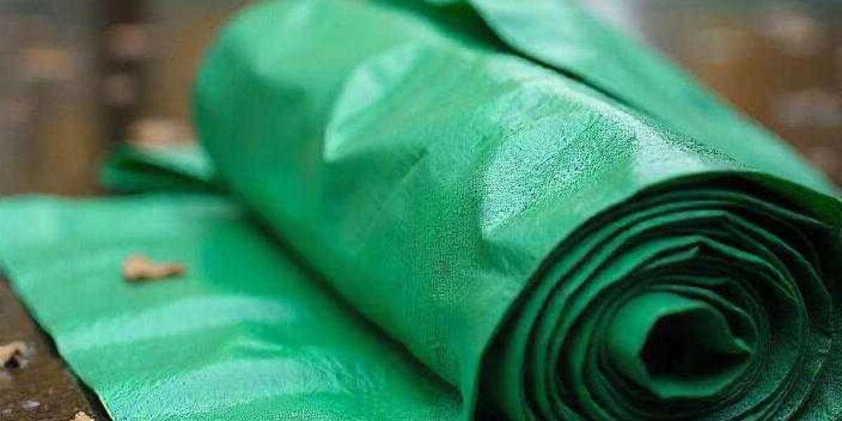 Choosing the Right Tarp Covers for Trucks – A Tarps Plus Buyer’s Guide