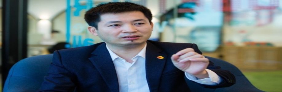 CEO Trịnh Quang Huy Cover Image