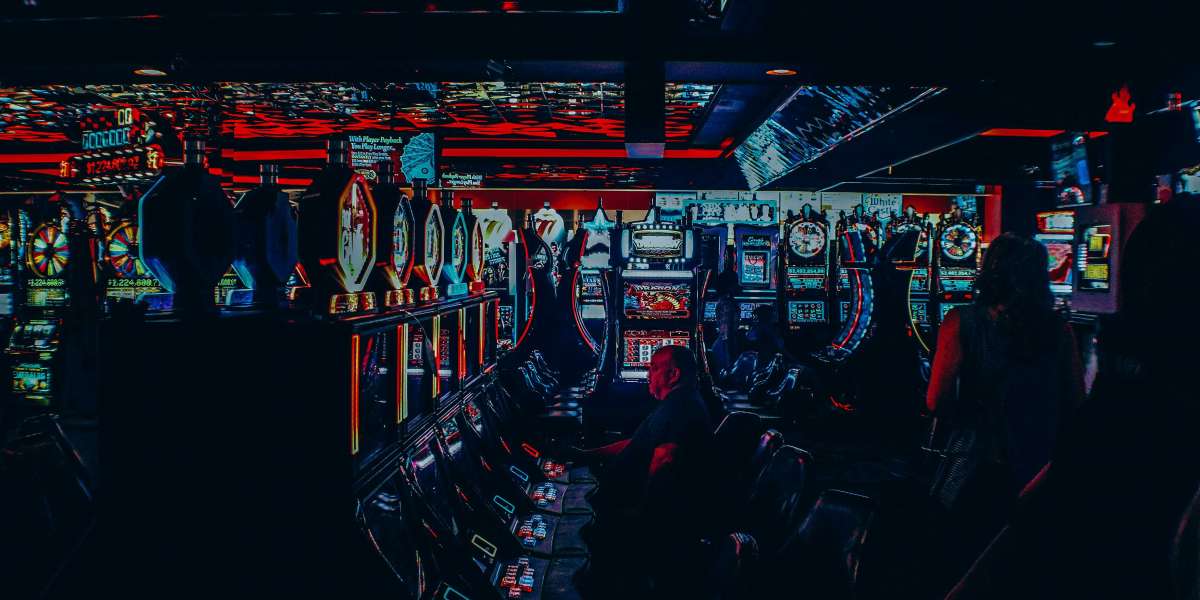 The Evolution of Online Casino Bonuses: From No Deposit to Cashback – Understanding Today’s Landscape in 2025