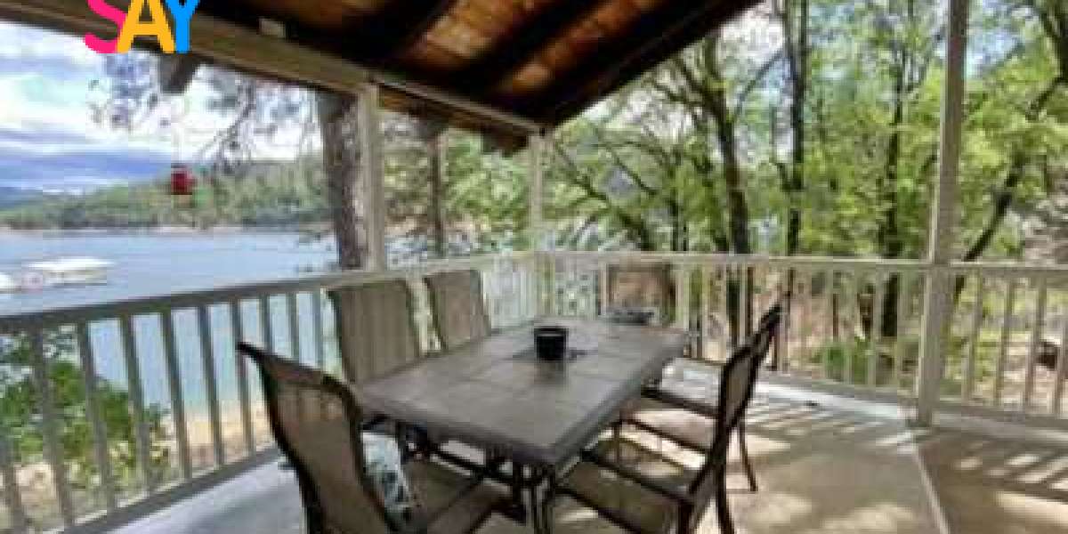 Discover the Serenity of a Waterfront Retreat: Your Ideal Lakeside Escape