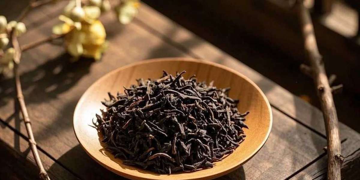 The Complete Guide to Oolong Tea: Types, Benefits & Brewing Methods